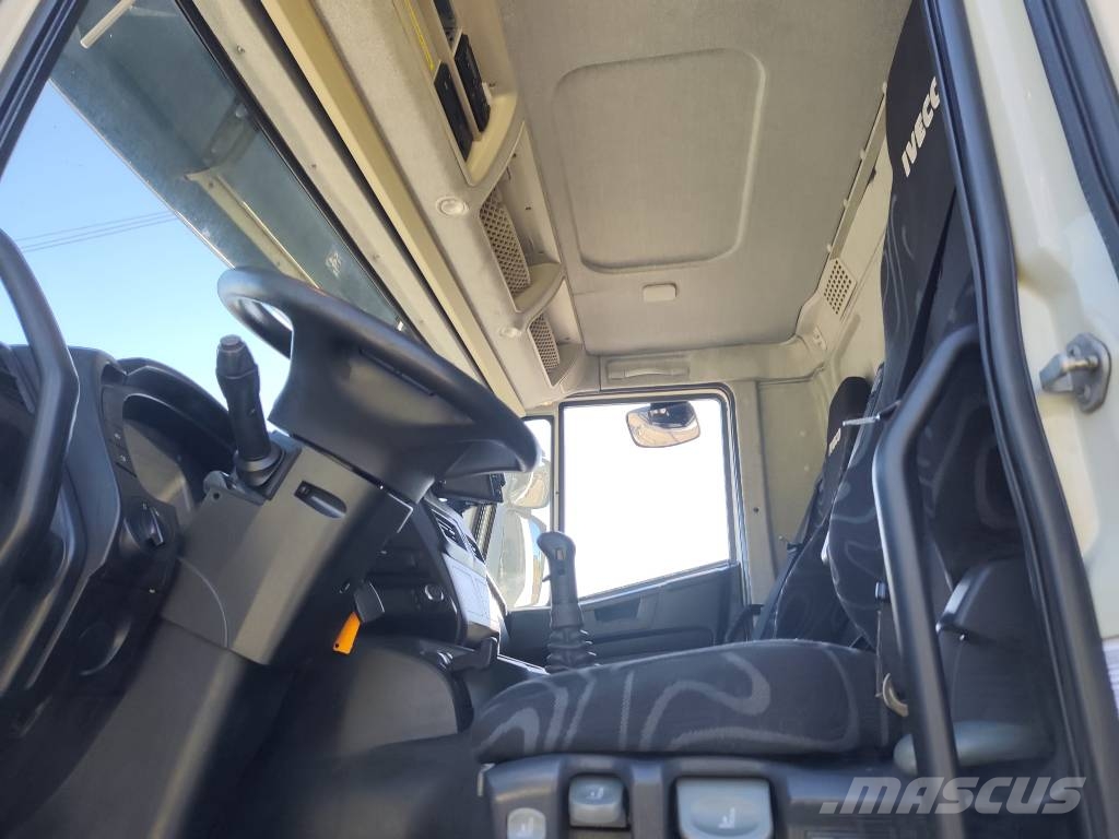 Iveco Trakker 260 T45 مركبات النقل