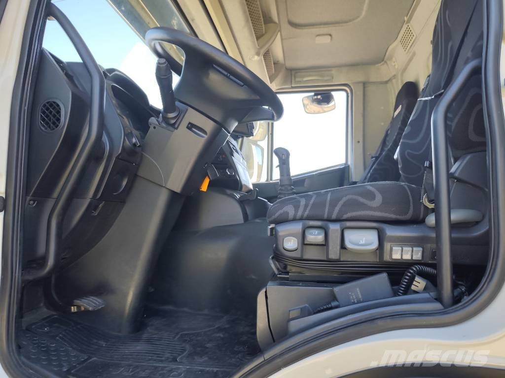 Iveco Trakker 260 T45 مركبات النقل