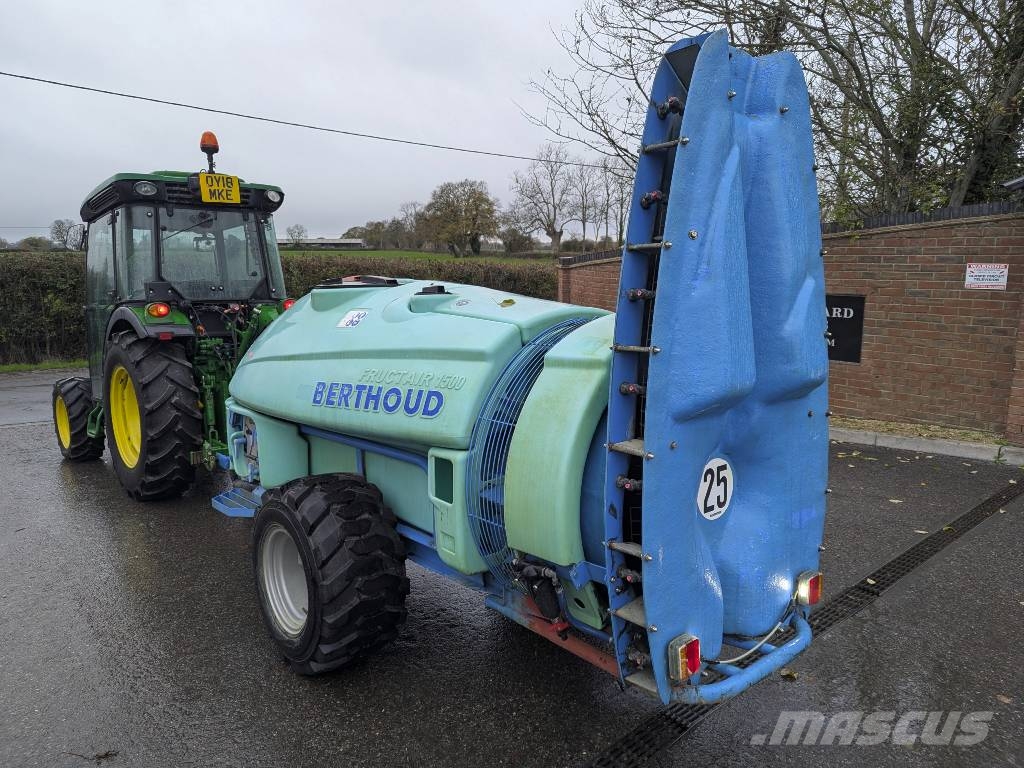Berthoud FRUCT-AIR 1500 Trailed sprayers