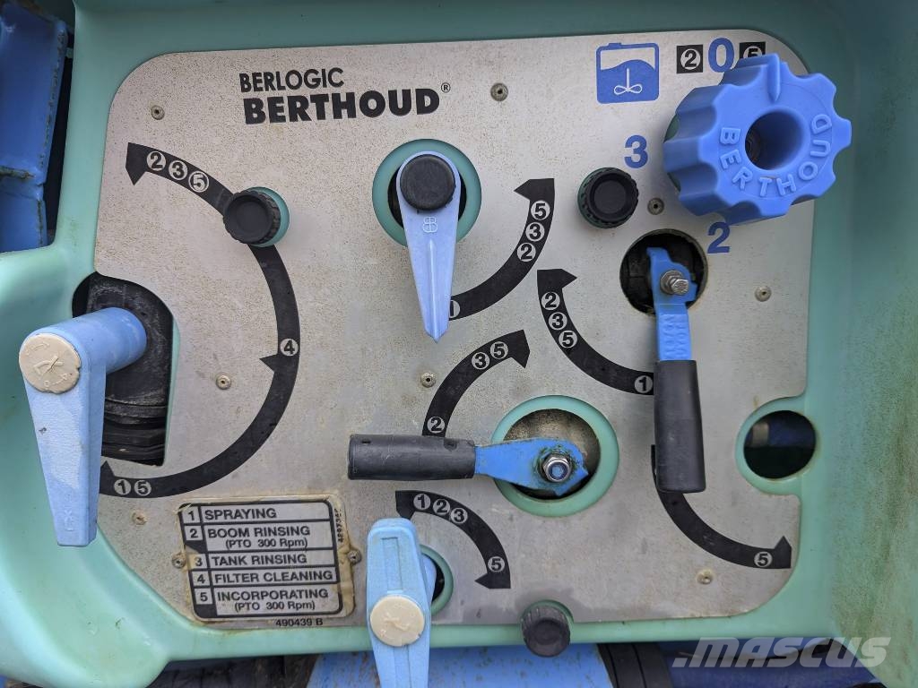 Berthoud FRUCT-AIR 1500 Trailed sprayers