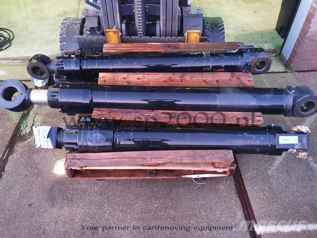 CAT 950M Hydraulics