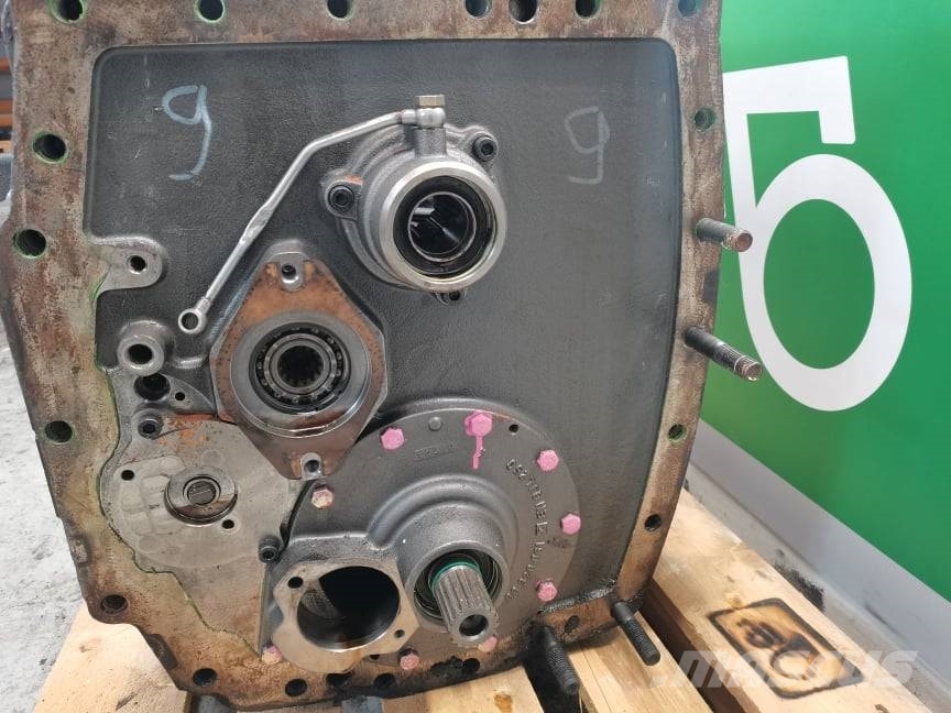 Fendt 900 Vario case gearbox M 954 100 050 040} Gear