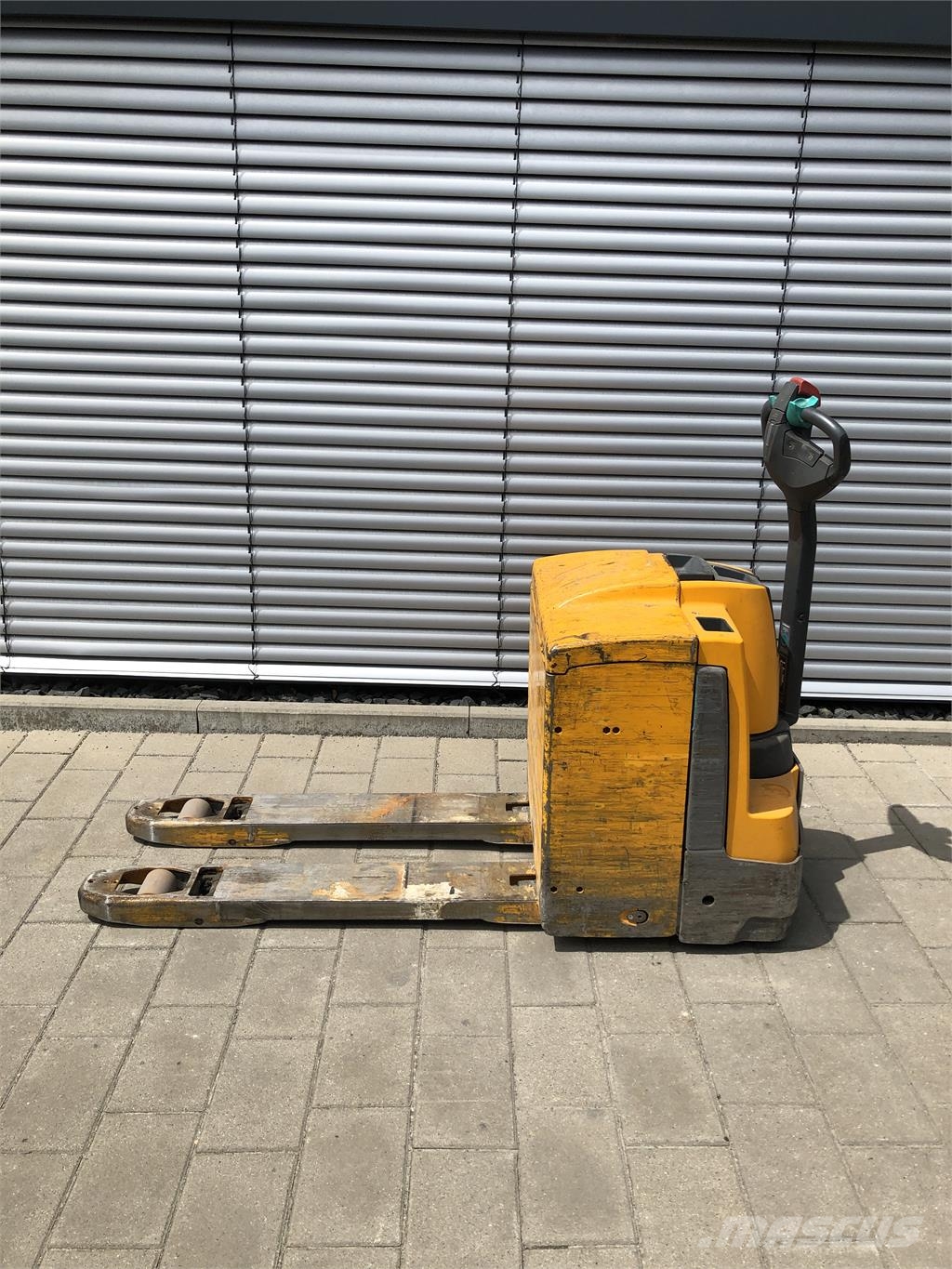 Jungheinrich EJE R 220 R (Rampenfunktion) Pedestrian stacker