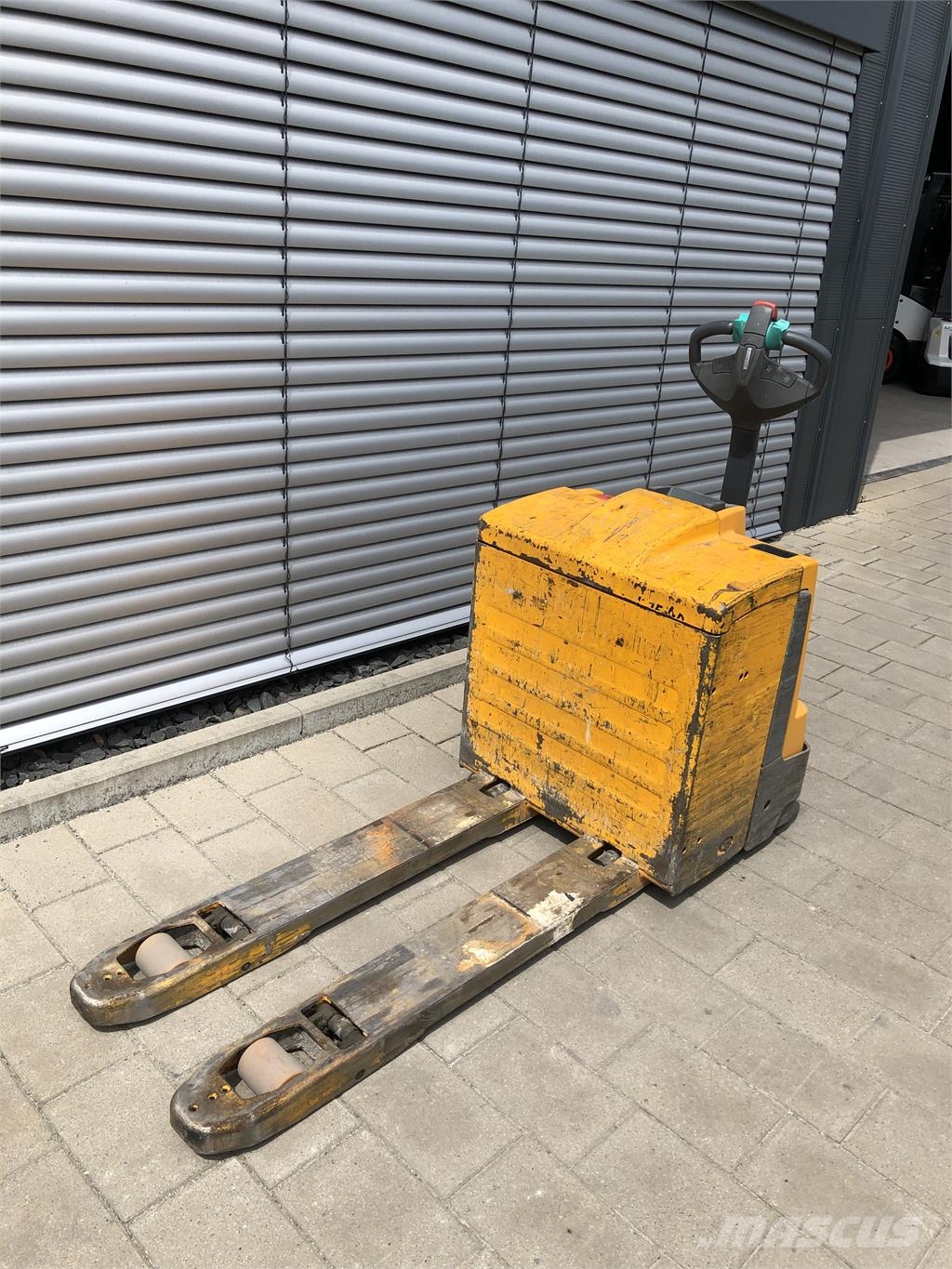 Jungheinrich EJE R 220 R (Rampenfunktion) Pedestrian stacker