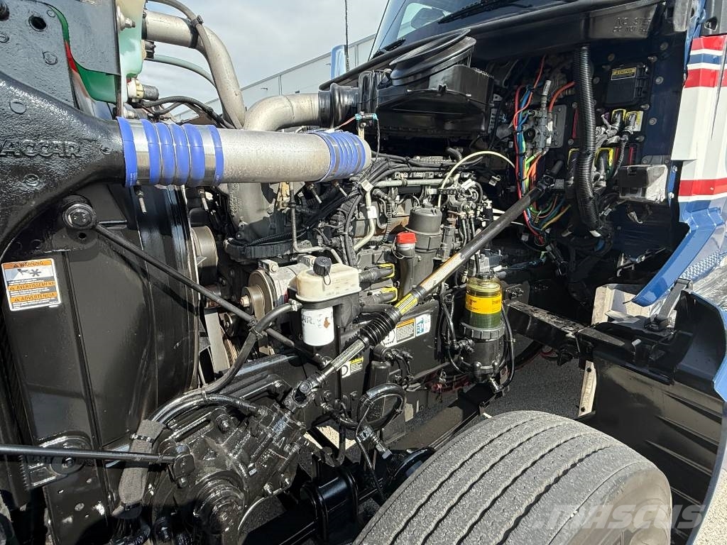Kenworth W 990 وحدات الجر