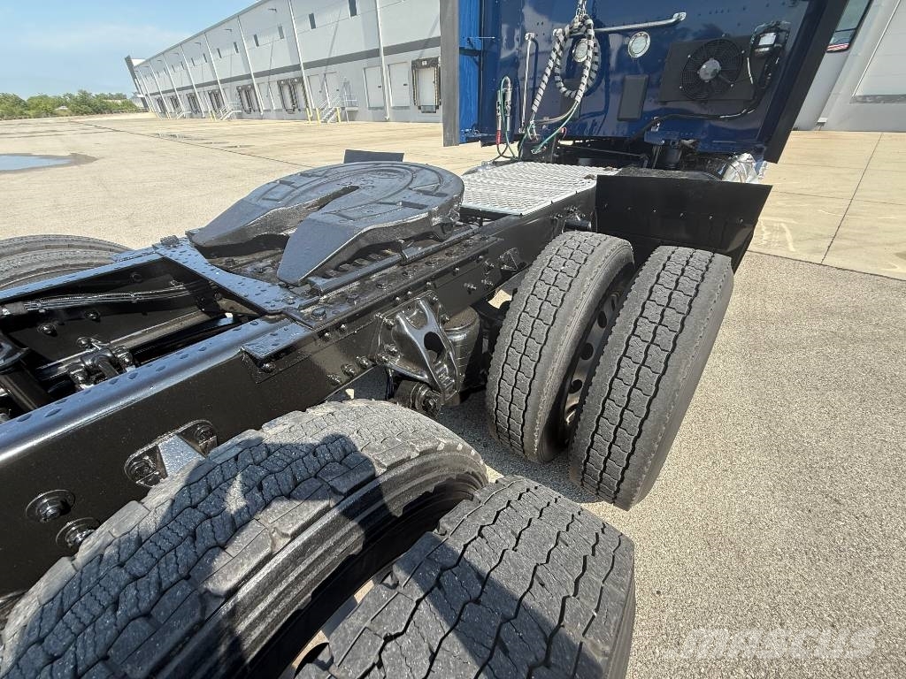 Kenworth W 990 وحدات الجر