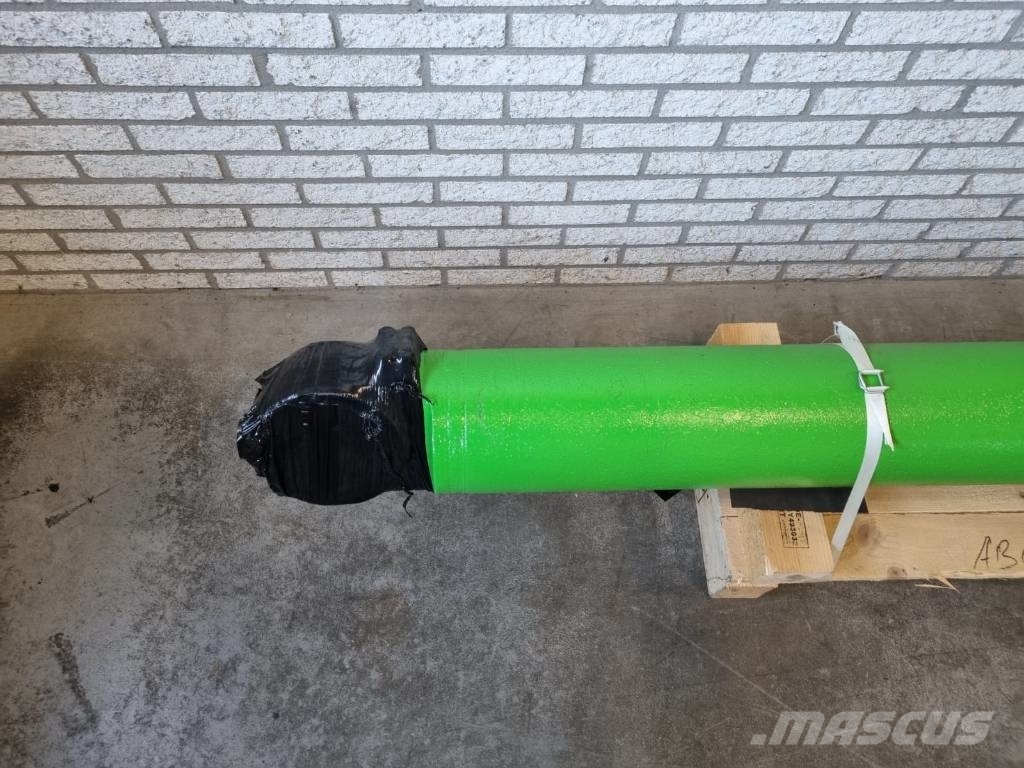 Sennebogen 870 Stick cylinder + 835 C boom + stick cylinder Bageri za prenos primarnih/sekundarnih sirovina
