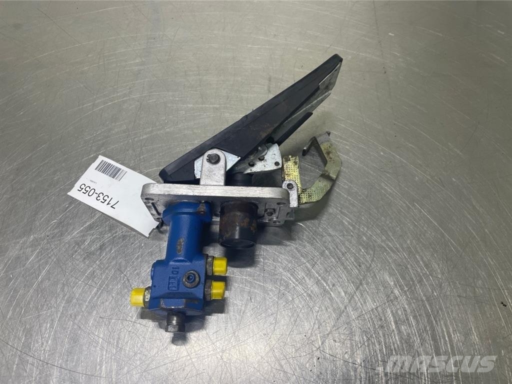 Liebherr A316-5008297-Brake valve/Brake pedal Гидравлическая система