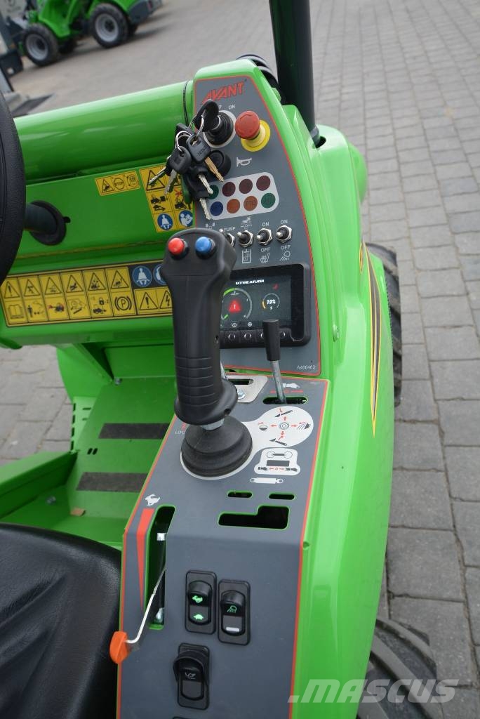 Avant e527 Minicargadoras