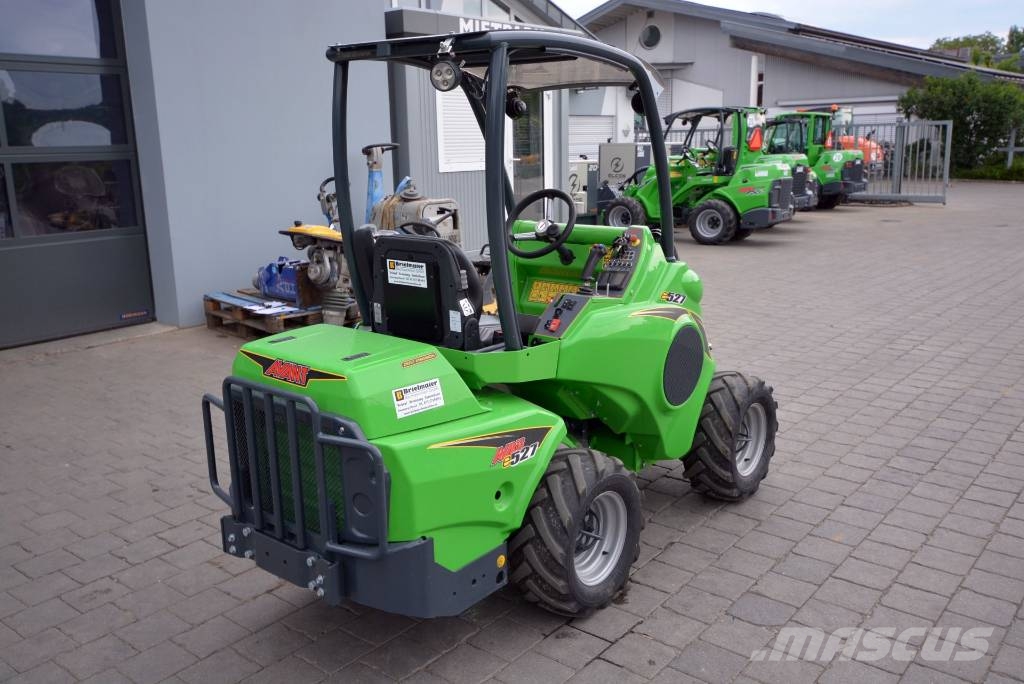 Avant e527 Minicargadoras