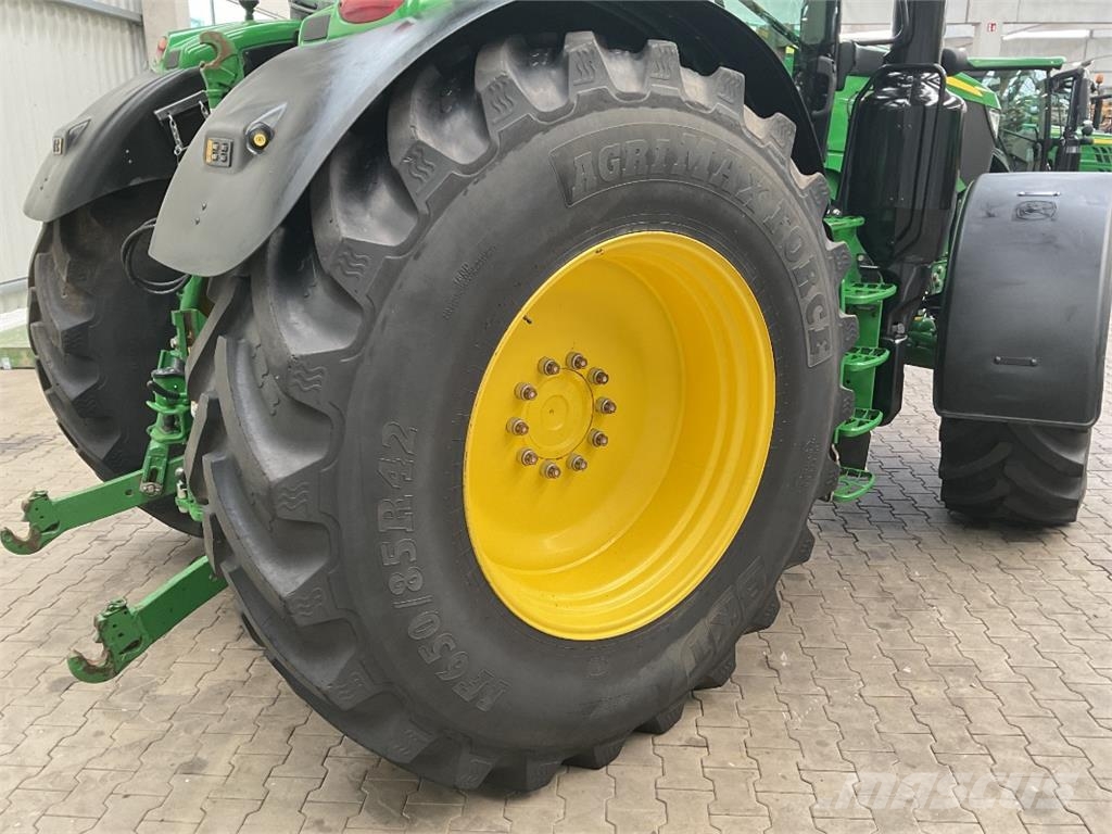 John Deere 6195R Traktori
