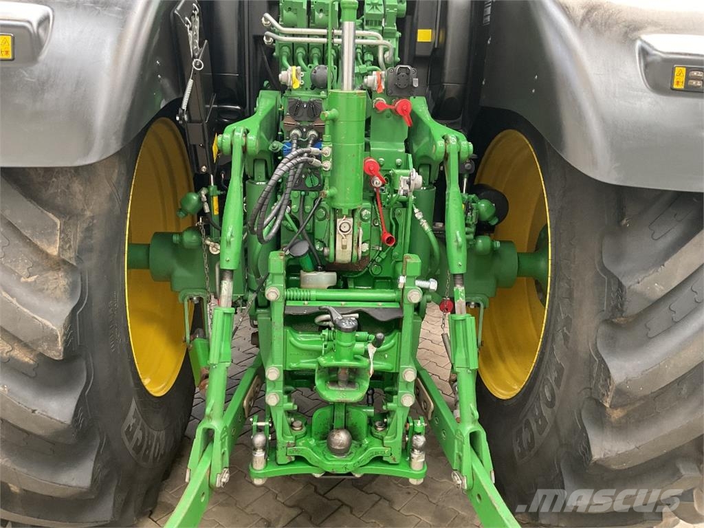 John Deere 6195R Traktori