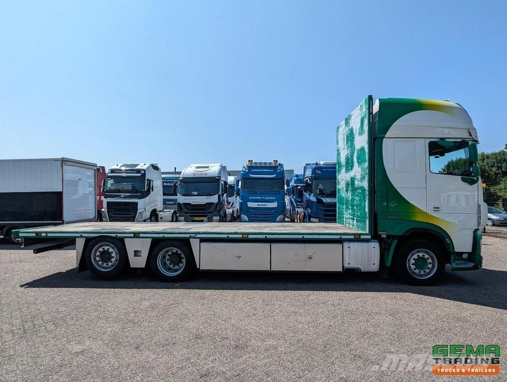 DAF XF 530 FAN 6x2/4 SuperSpaceCab Euro6C - Retarder - Flatbed / Dropside trucks