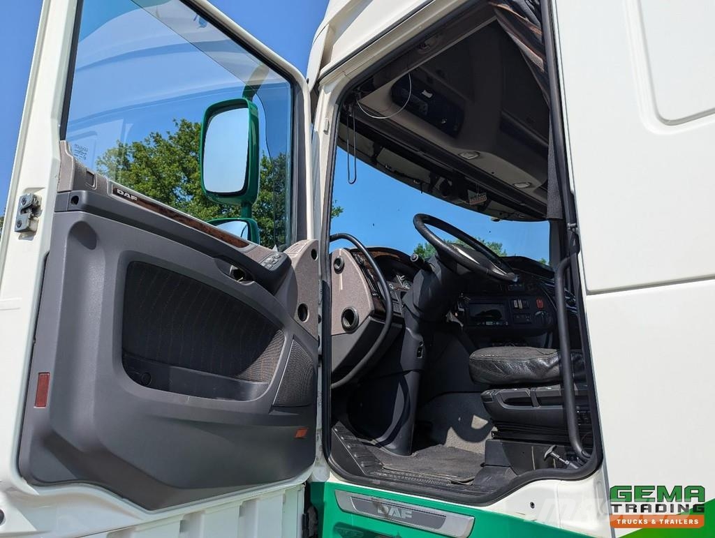 DAF XF 530 FAN 6x2/4 SuperSpaceCab Euro6C - Retarder - Flatbed / Dropside trucks
