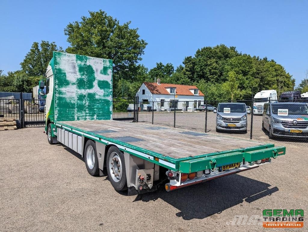 DAF XF 530 FAN 6x2/4 SuperSpaceCab Euro6C - Retarder - Flatbed / Dropside trucks