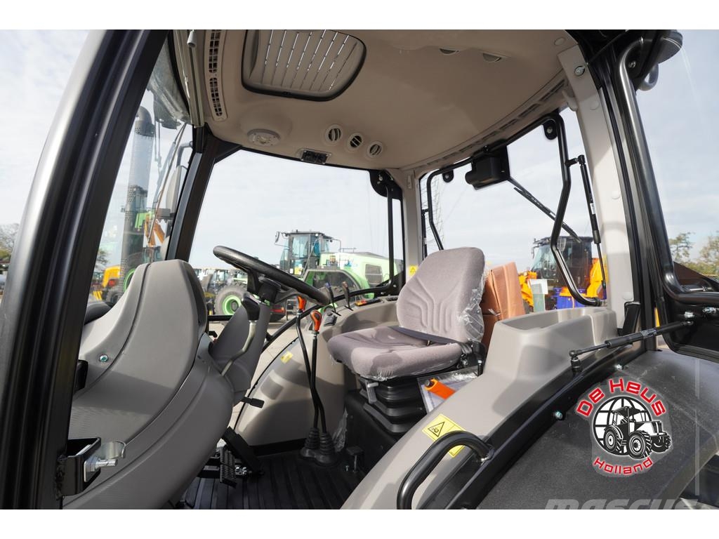Lovol M754C Black edition Traktori