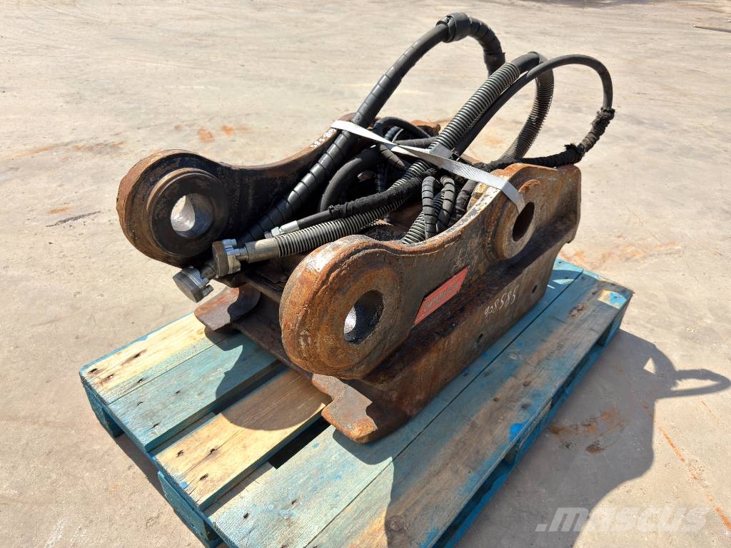 OilQuick OQ80 - 325D / 329D / 329E / 330F موصلات سريعة