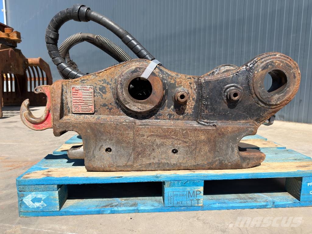OilQuick OQ80 - 325D / 329D / 329E / 330F موصلات سريعة