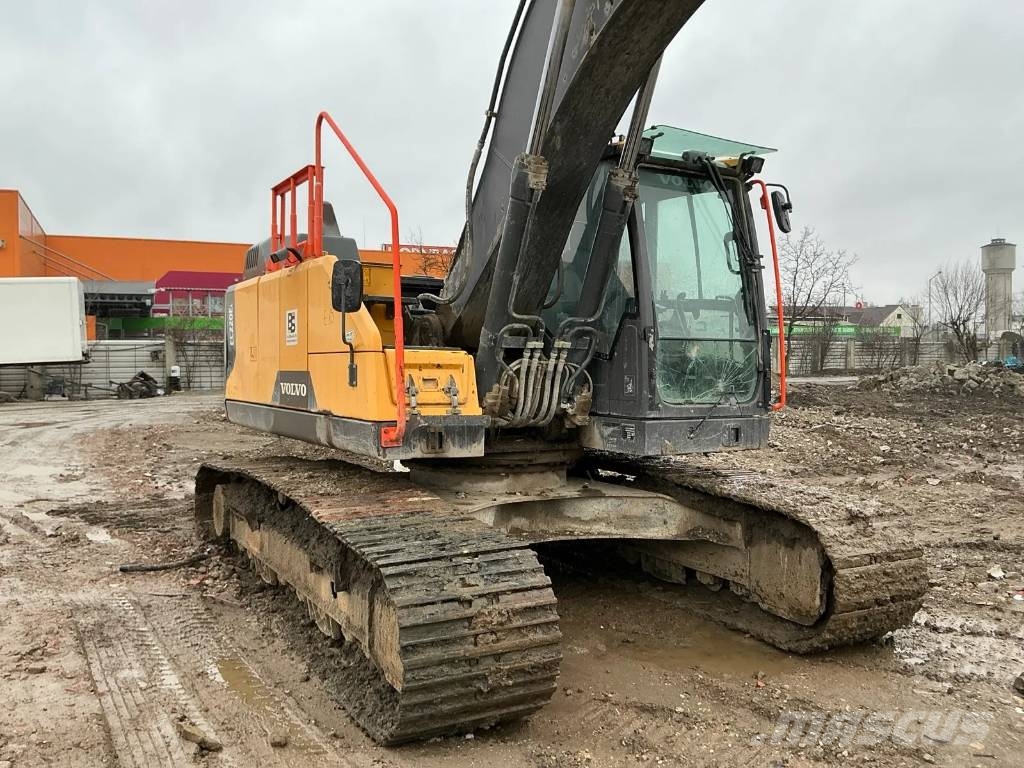 Volvo EC 220 E Pásové rýpadlá