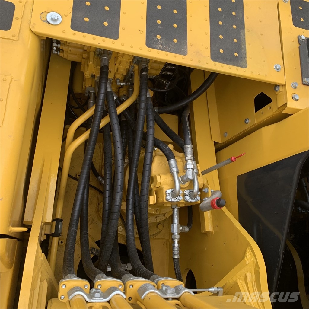 Komatsu PC 240 LC Εκσκαφείς με ερπύστριες
