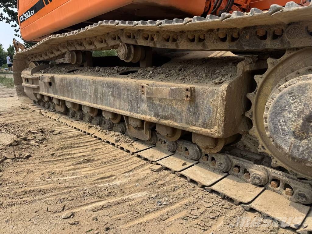 Doosan DX300LCA Vidēja lieluma ekskavatori 7 t - 12 t