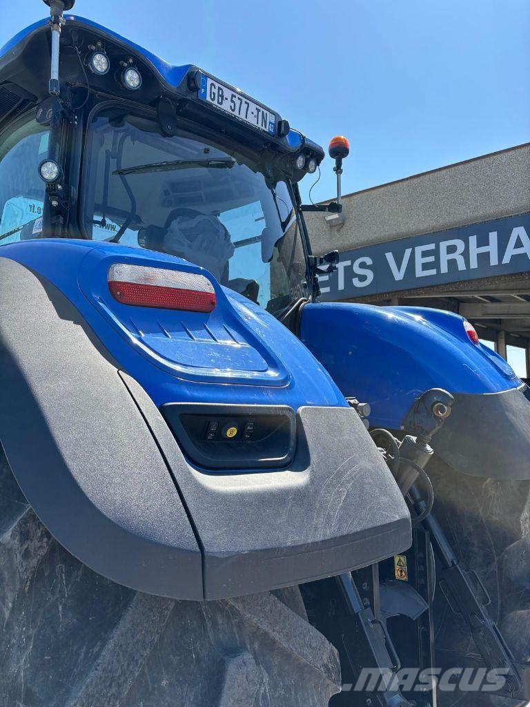 New Holland T7 315 HD トラクター