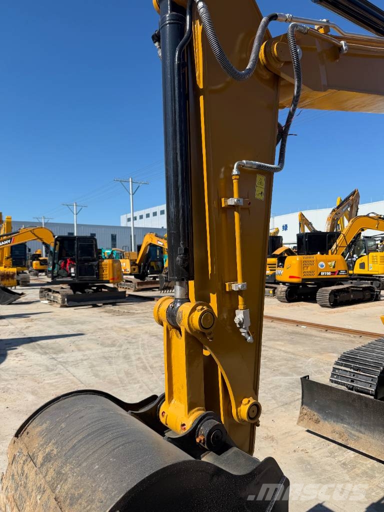 CAT 307E2 Vidutinės galios ekskavatoriai 7-12 t