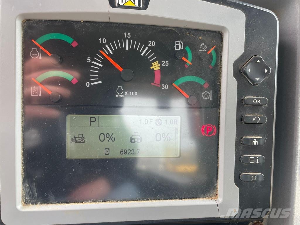 CAT D6T LGP Buldožeri gusjeničari