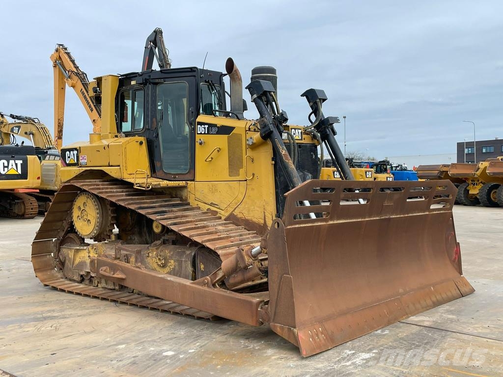 CAT D6T LGP Dozers - Tratores rastos