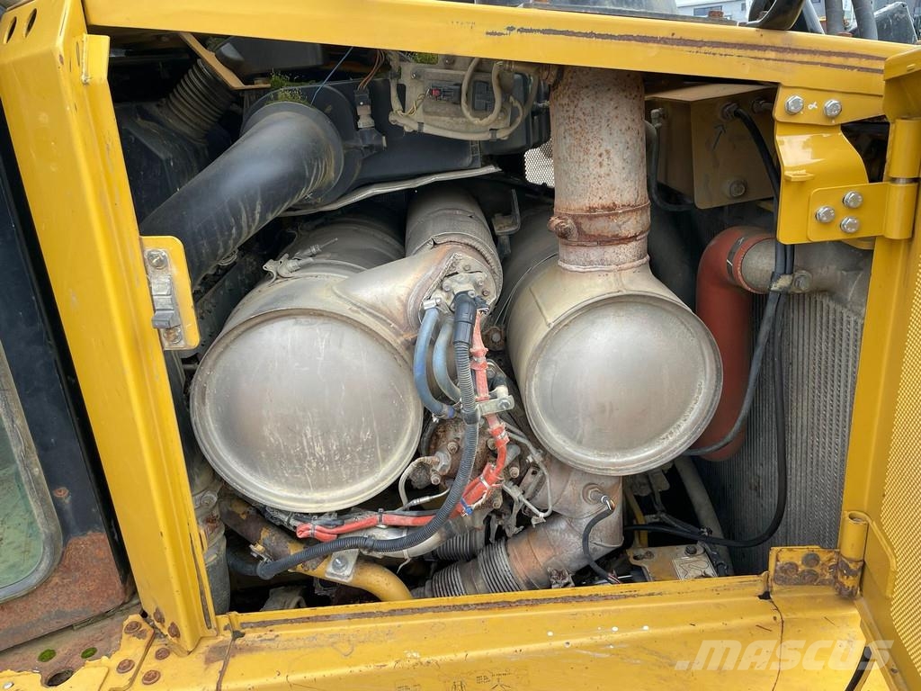 CAT D6T LGP Dozers - Tratores rastos