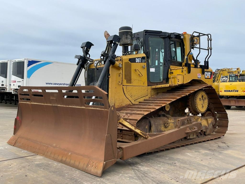 CAT D6T LGP Buldožeri gusjeničari