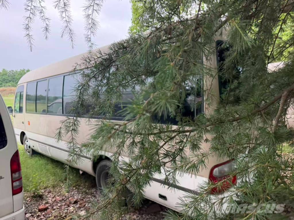 Toyota Coaster 15B Autobuses urbanos