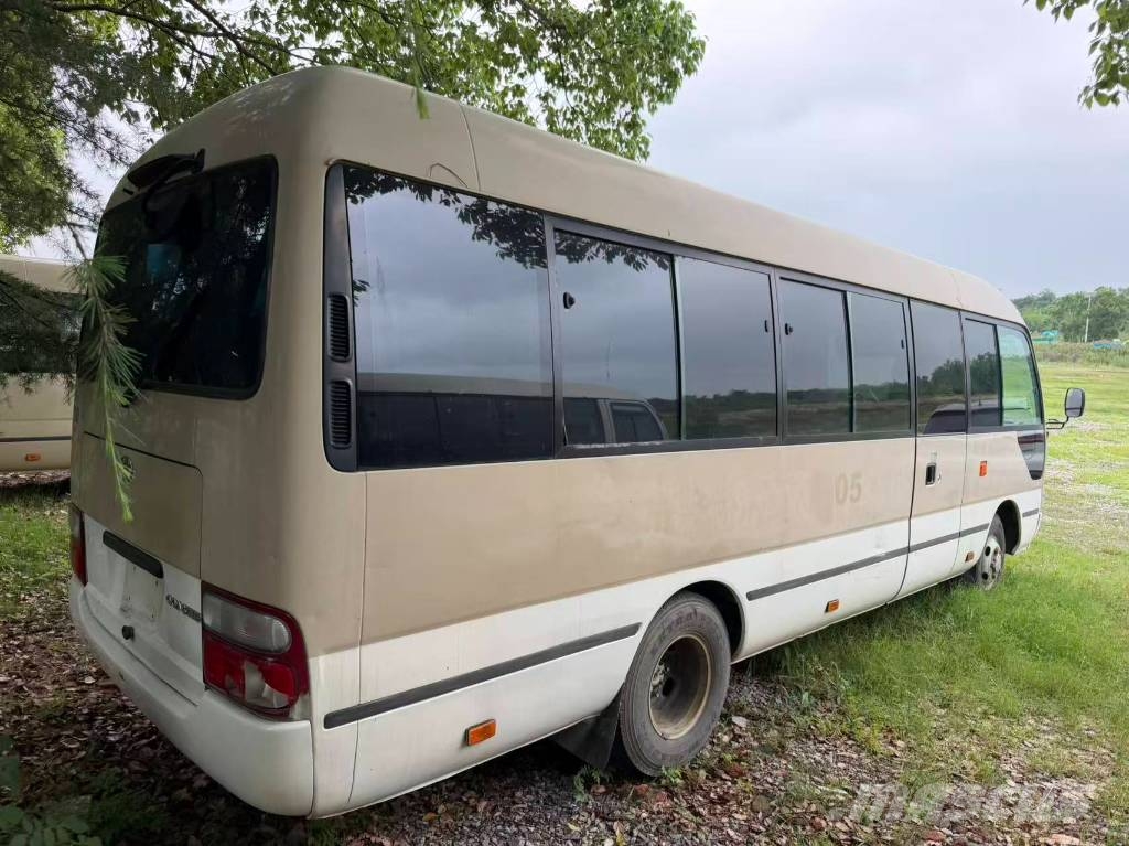 Toyota Coaster 15B Autobuses urbanos