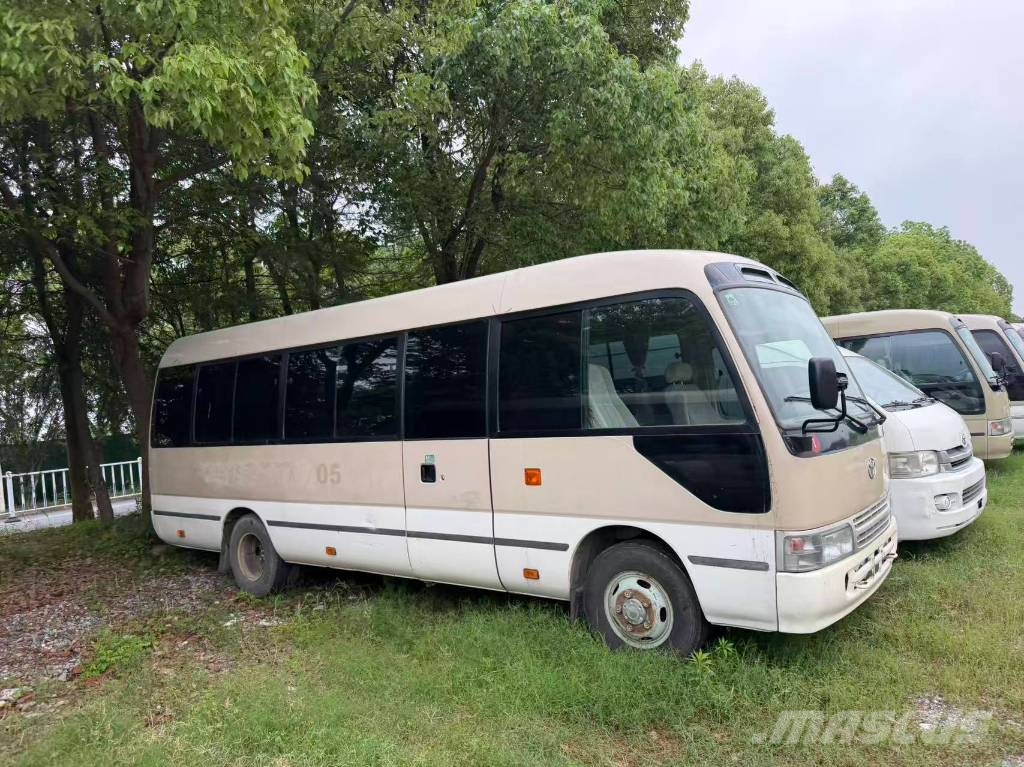 Toyota Coaster 15B Autobuses urbanos