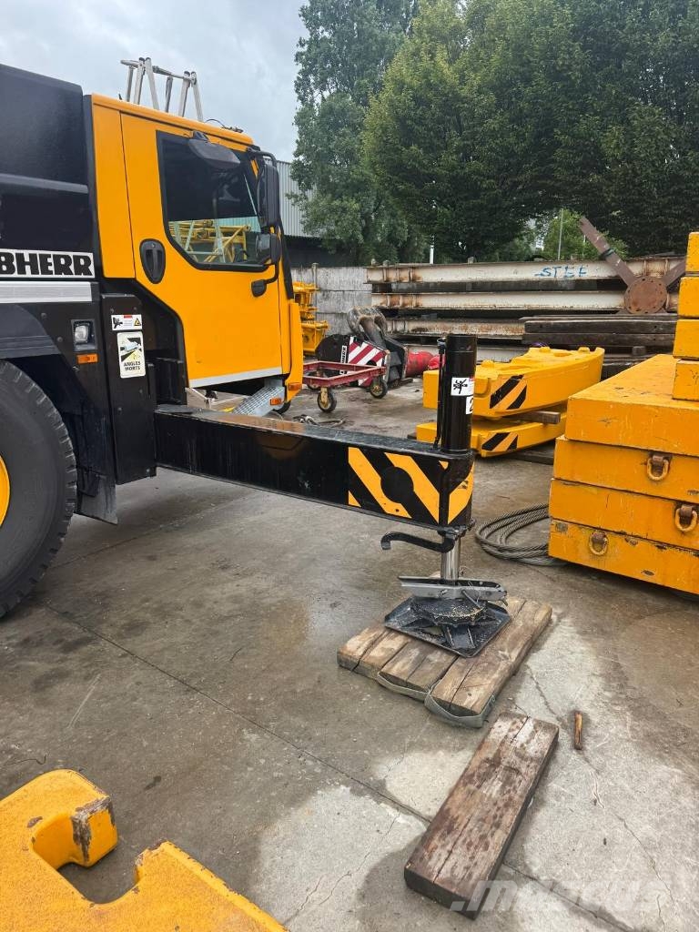 Liebherr LTM 1055 3.2 越野轮胎起重机︳越野吊︳越野起重机︳移动式起重机