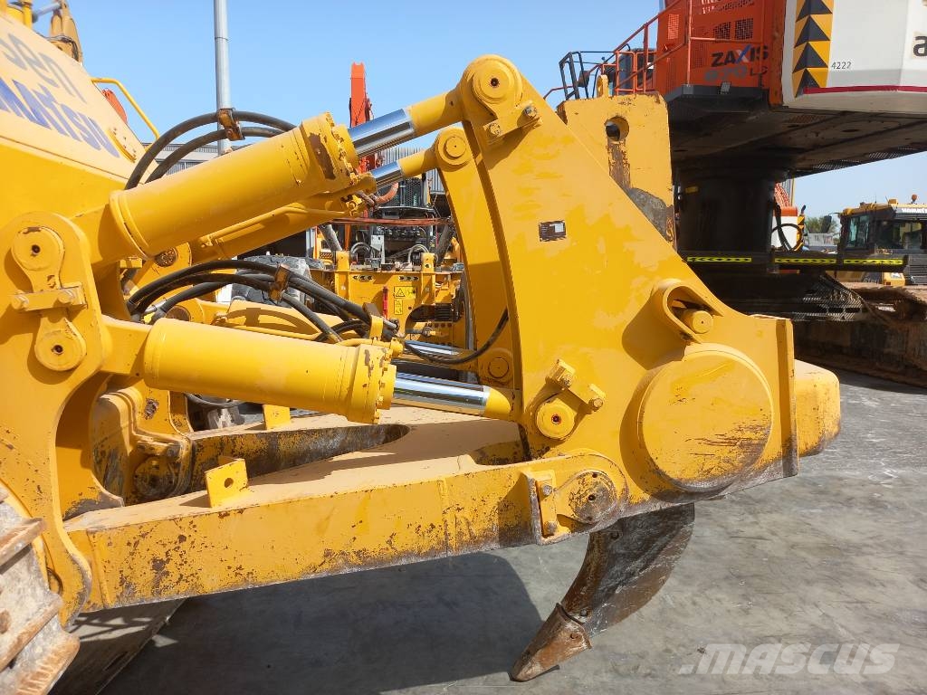 Komatsu D275A-5R (EXW - Abu Dhabi) Buldožeri gusjeničari