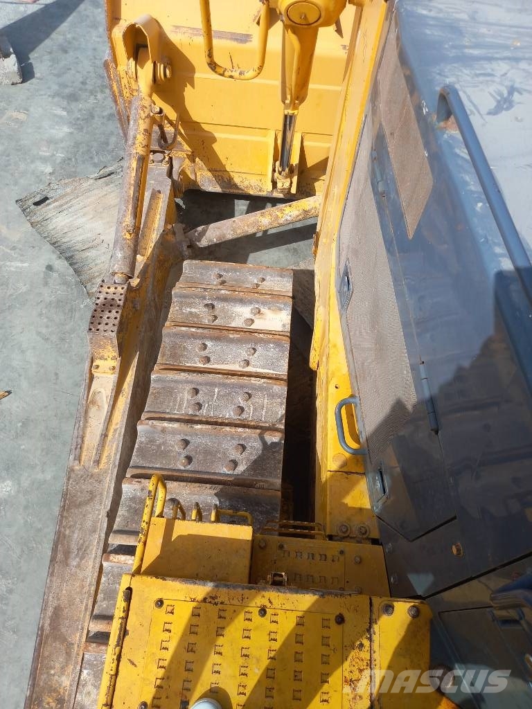 Komatsu D275A-5R (EXW - Abu Dhabi) Buldožeri gusjeničari