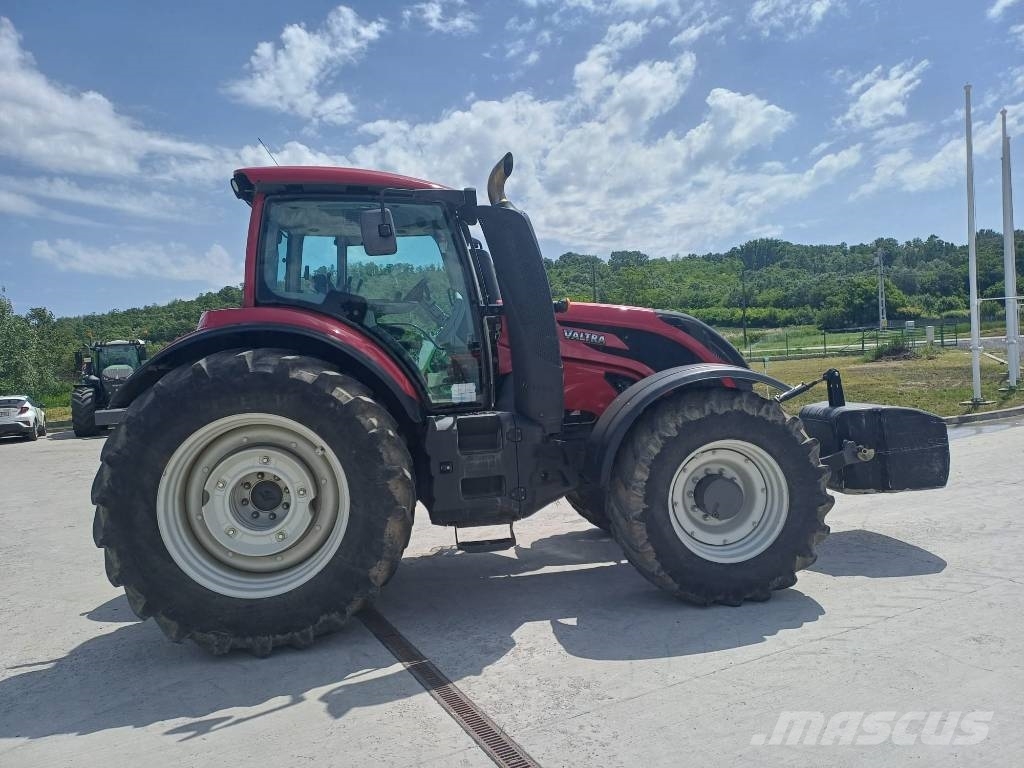Valtra T 234 Трактора