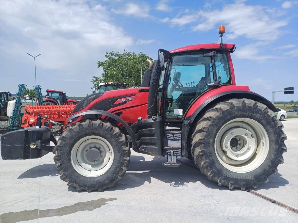Valtra T 234 Трактора