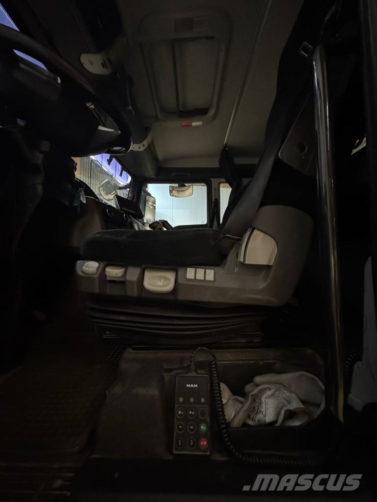 MAN TGX 35.540 훅 리프트 트럭