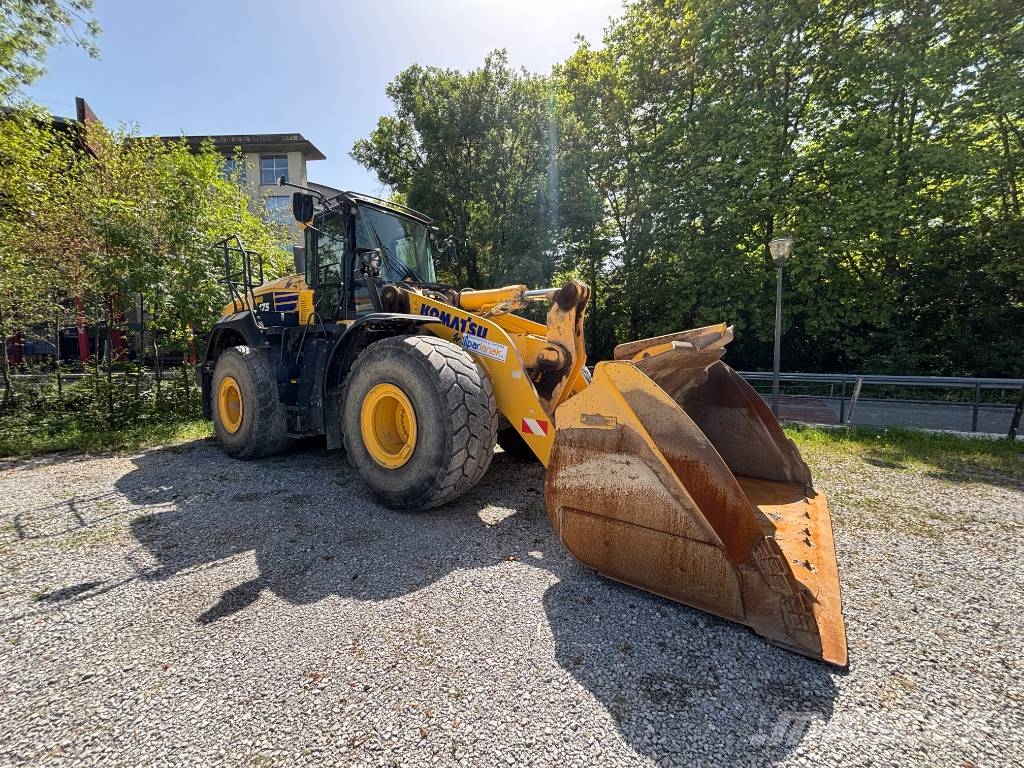 Komatsu WA 475 لوادر بعجل