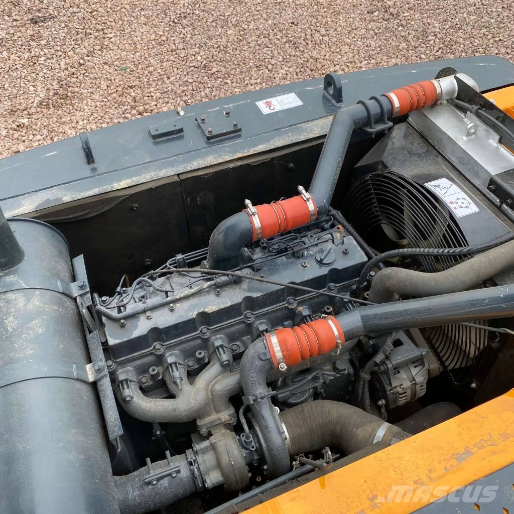 Hyundai 275 履带挖掘机