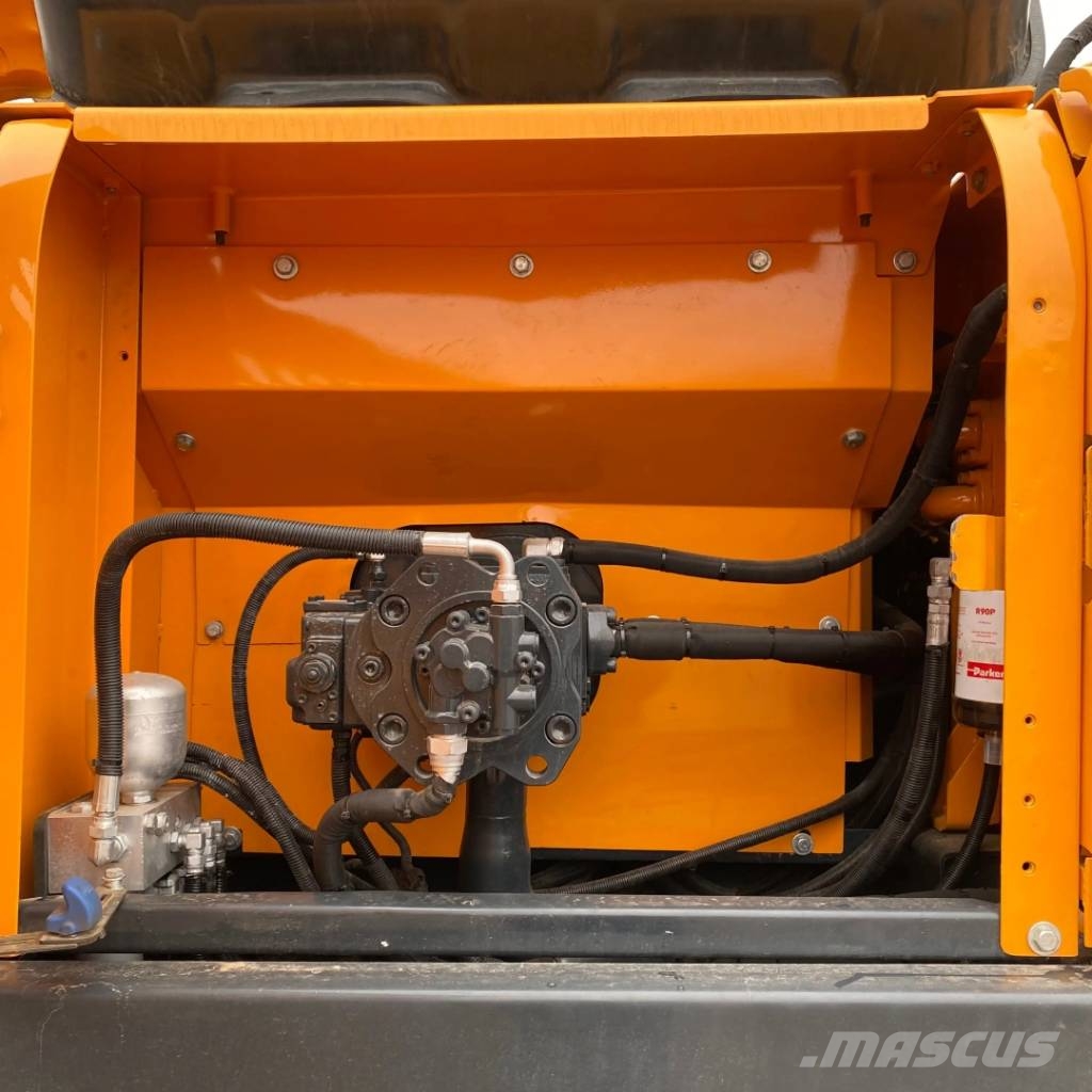 Hyundai 275 履带挖掘机