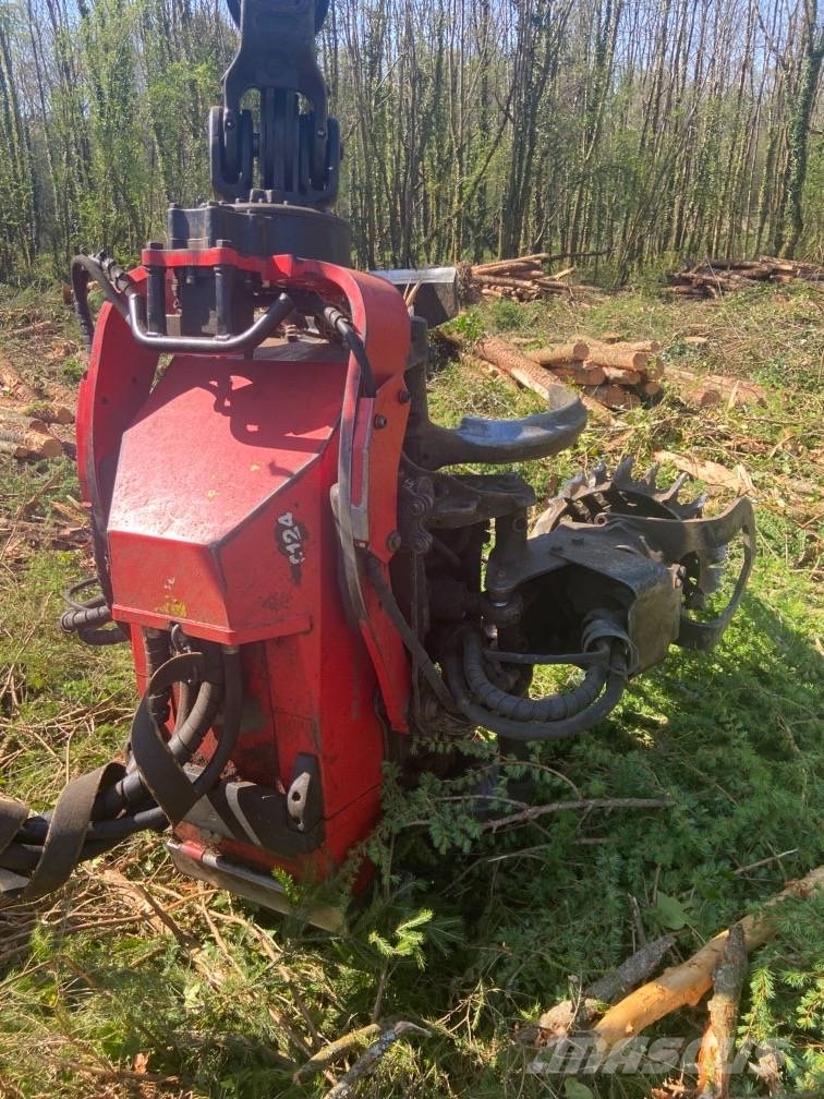 Komatsu 901XC Skördare