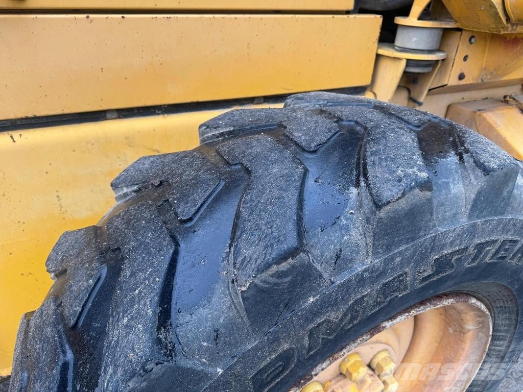 Volvo L50E 14930 HOURS WITH BUCKET Gumikerekes homlokrakodók