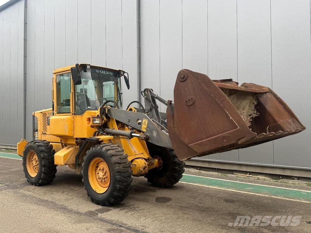 Volvo L50E 14930 HOURS WITH BUCKET Gumikerekes homlokrakodók