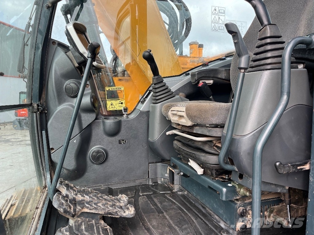 Hyundai HX125LCR Bageri guseničari