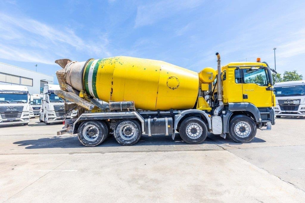 MAN TGS 41.400 BB + LIEBHERR 10m3 Concrete trucks