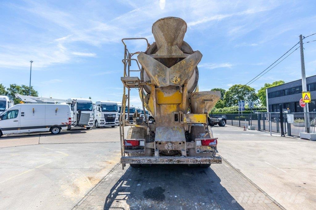 MAN TGS 41.400 BB + LIEBHERR 10m3 Betonmixers en pompen
