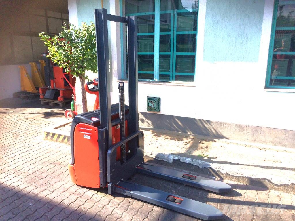 Linde L12 /379/ FORKS WIDE (680/1150) V-2713 OB Ručni paletariRučni paletni viličari